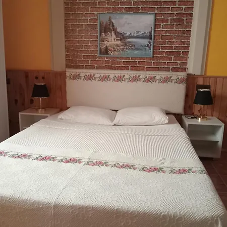 Akya Holiday home *